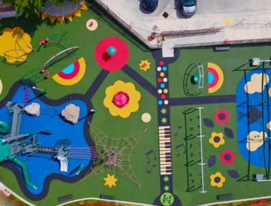 Holladay City Park playground with rubber playground flooring